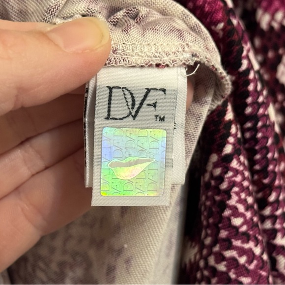 Diane von Furstenberg Reina Long Sleeve Snake Print Silk Dress - Size 2 - Picture 4 of 9